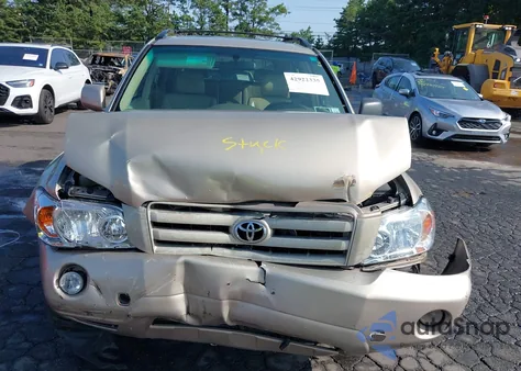 2004 Toyota Highlander V6 из США, поврежденный, VIN JTEEP21A740052943